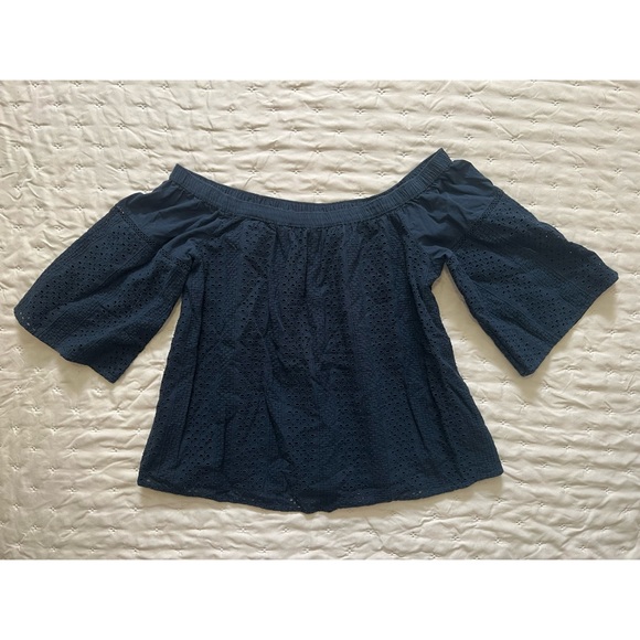 Abercrombie & Fitch Tops - A&F Eyelet Bell Sleeve Off The Shoulder Top - L - EUC!